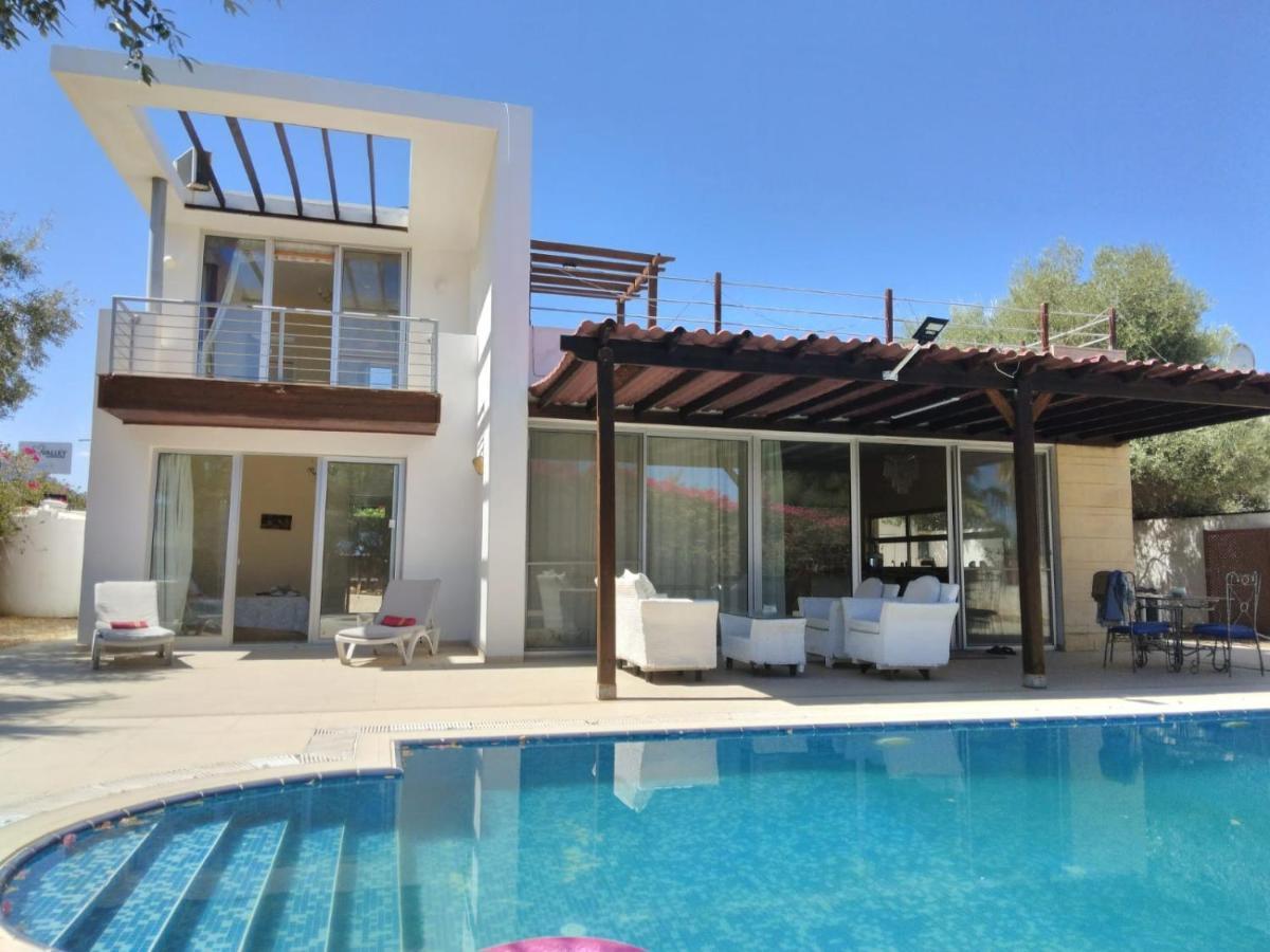 Aqua Royal Alexus Luxury Holiday Apartments Girne Bagian luar foto